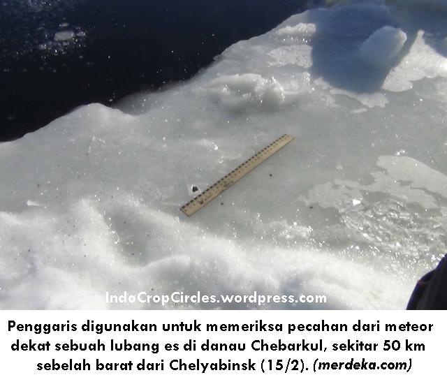 meteor-rusia-yang-jatuh-membentuk-lubang-di-danau-es-002