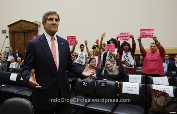 MenLu John Kerry di DPR AS menghadiri sidang membahas rencana serangan militer AS di Suriah