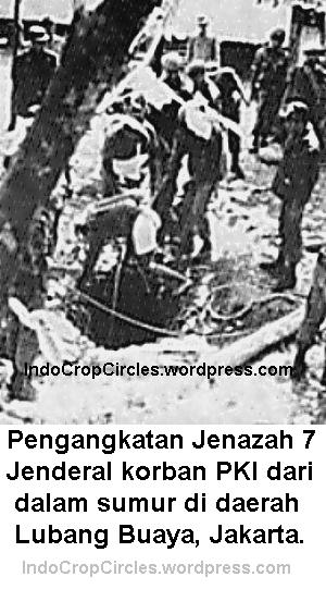 Pengangkatan_Jenazah 7 Jenderal korban PKI di_Lubang_Buaya