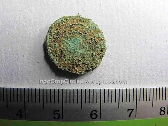 Gunung-Padang-Artefak-coin koin
