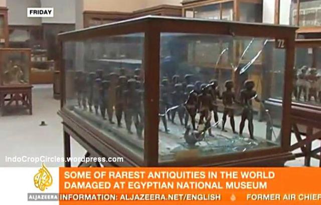 Egyptian Looters Were Agents Provocateur